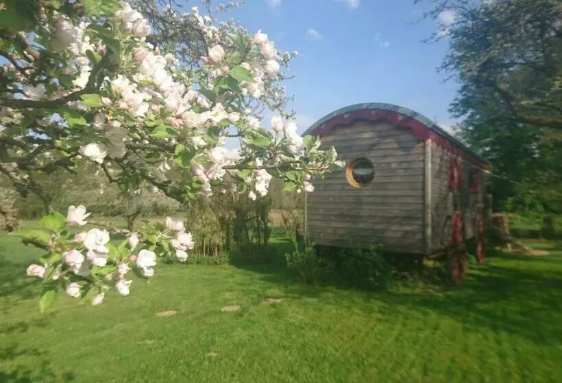 Aamiaismajoitus (B&B) Roulotte Le Temps De Rever