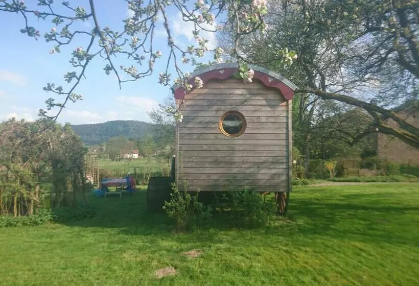 Aamiaismajoitus (B&B) Roulotte Le Temps De Rever