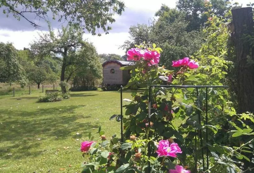 Aamiaismajoitus (B&B) Roulotte Le Temps De Rever