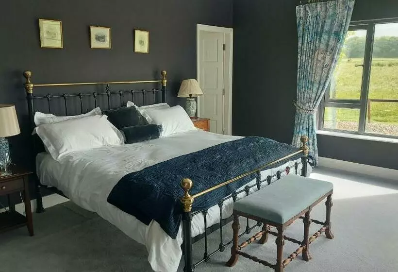 Coolcormack Stud B&b