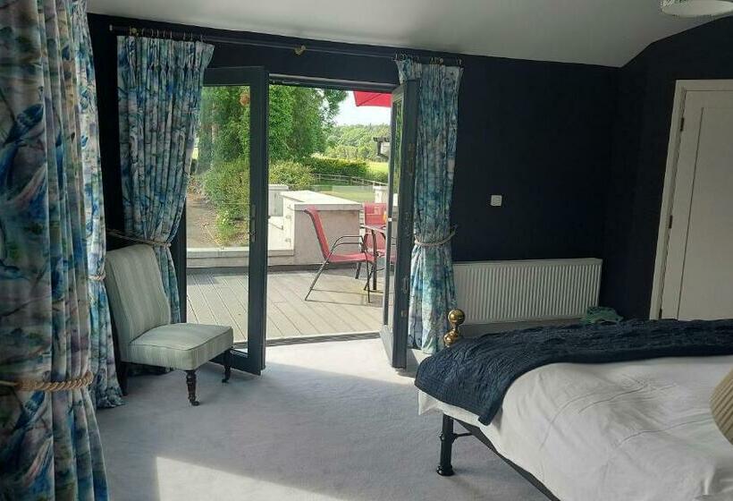 Coolcormack Stud B&b