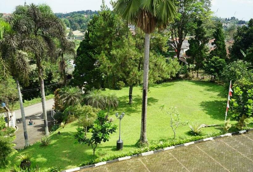 Bria Hotel & Convention