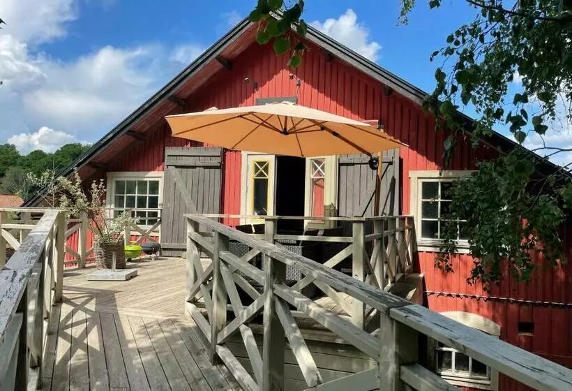 Majatalo Arphus Lodge