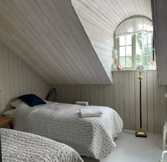 Majatalo Arphus Lodge