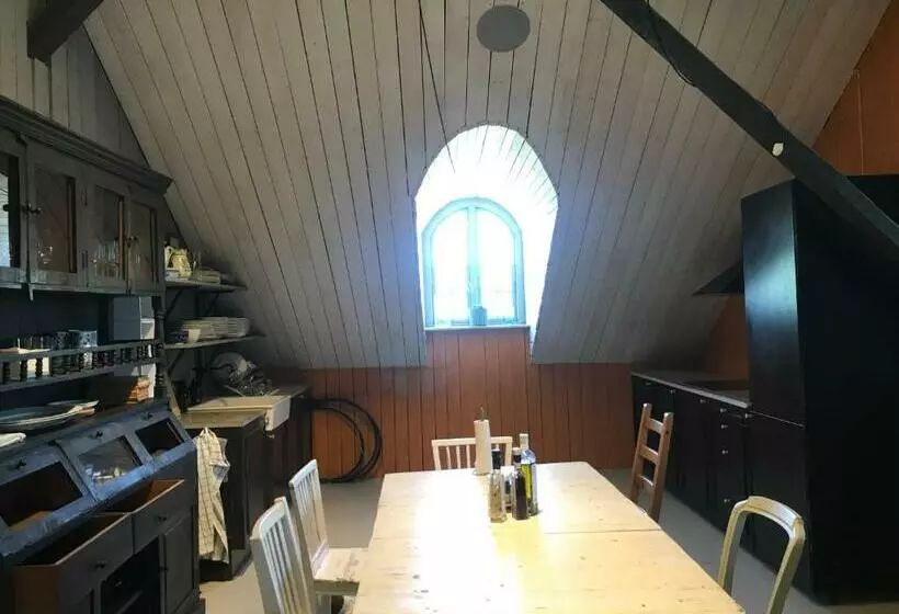 Majatalo Arphus Lodge