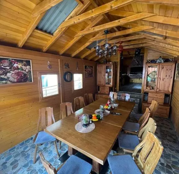 Majatalo Gasthaus Casa Kugler