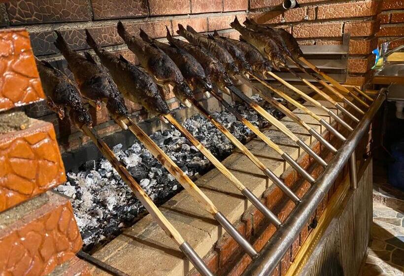 پانسیون Gasthaus Casa Kugler