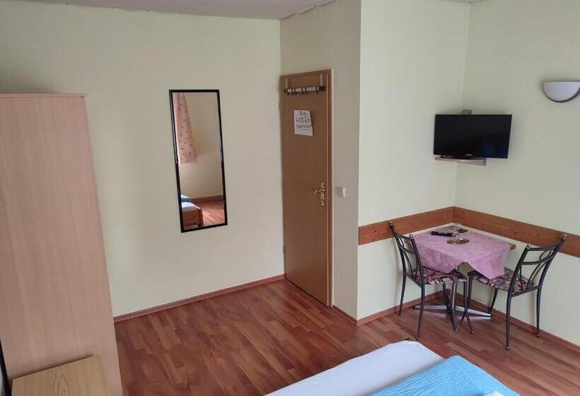 Пансион Gockescher Hahn