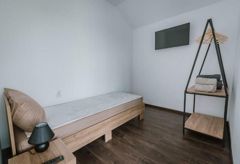 پانسیون Sunset Inn