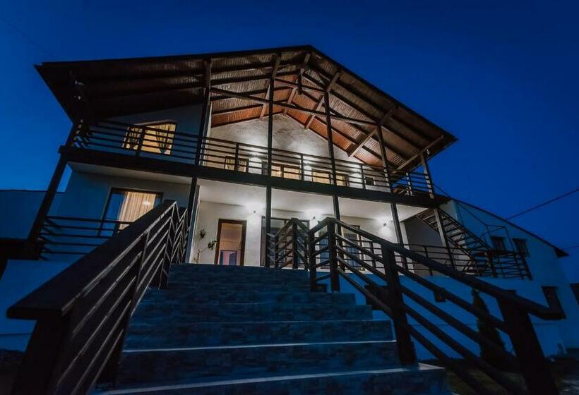 پانسیون Sunset Inn