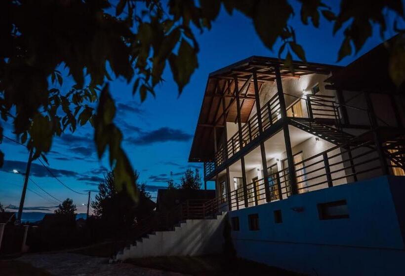 پانسیون Sunset Inn