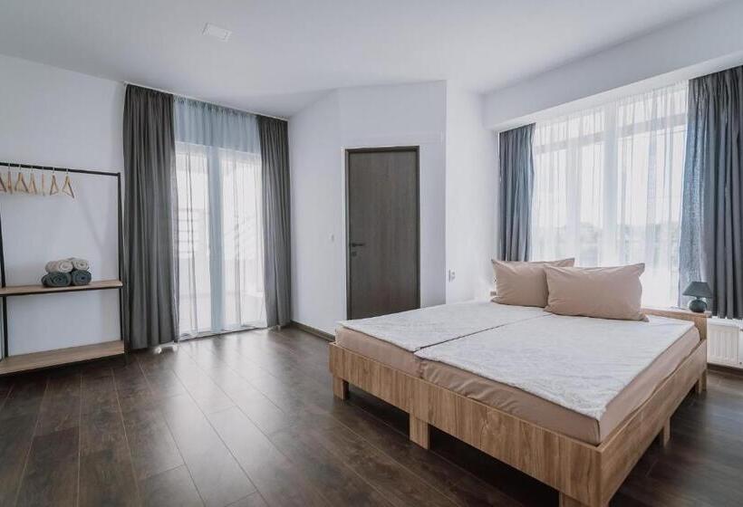 پانسیون Sunset Inn