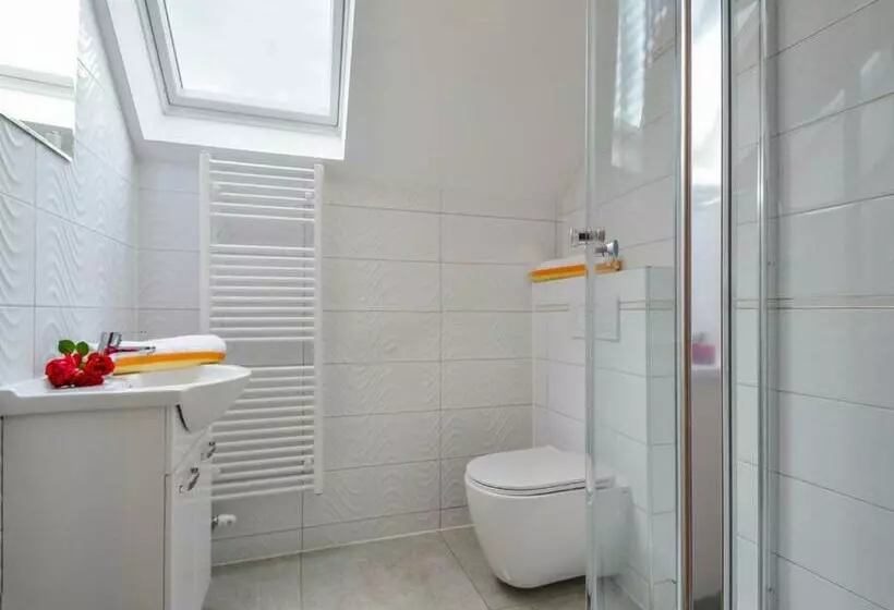 ペンション Ubytovanie Pod Tatrami