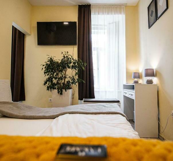 مبيت وإفطار Fakapu Pince és Panzió