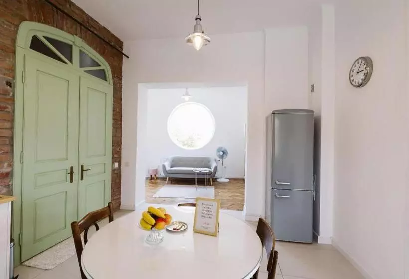 Aamiaismajoitus (B&B) Hangers