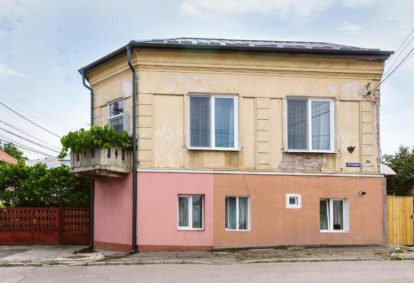 تختخواب و صبحانه Hangers