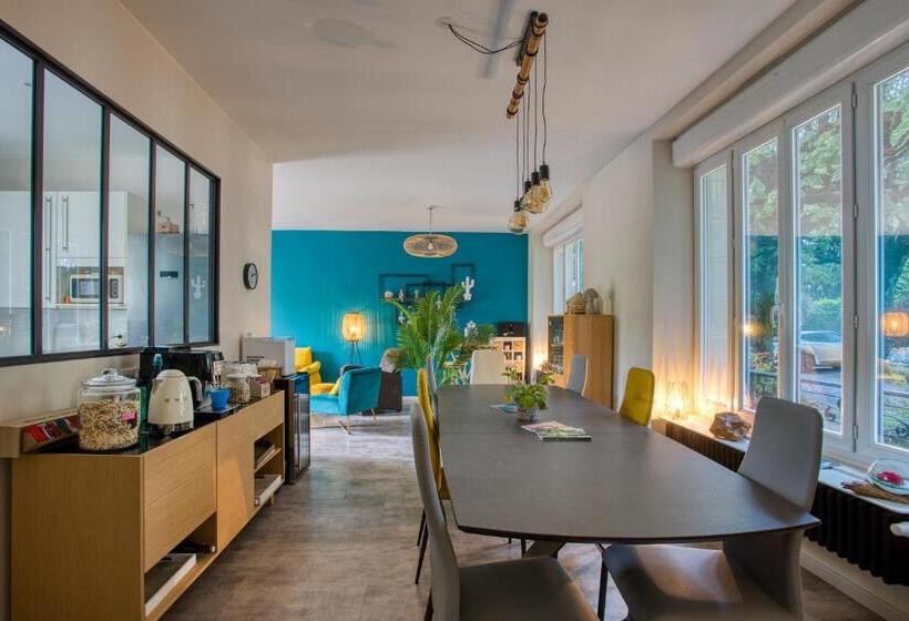 تختخواب و صبحانه O Myosotis