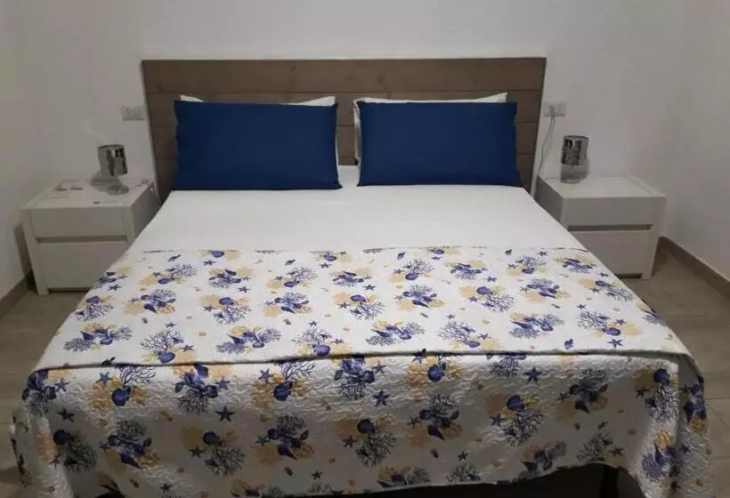 تختخواب و صبحانه Un Passo Dal Mare