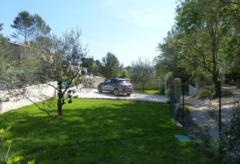 بنسيون Cabane Dans Les Arbres La Kaz Aux Cigales