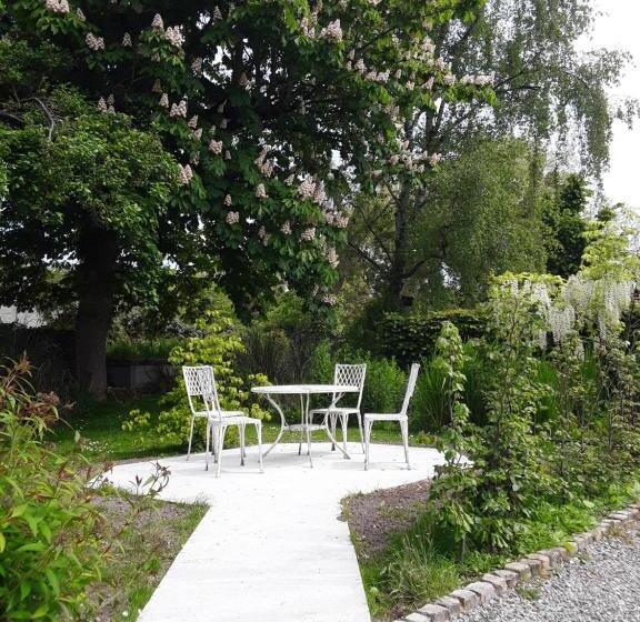 펜션 Les Charmilles De Valencendre