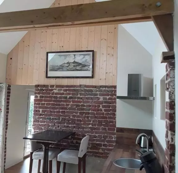 Majatalo Les Charmilles De Valencendre