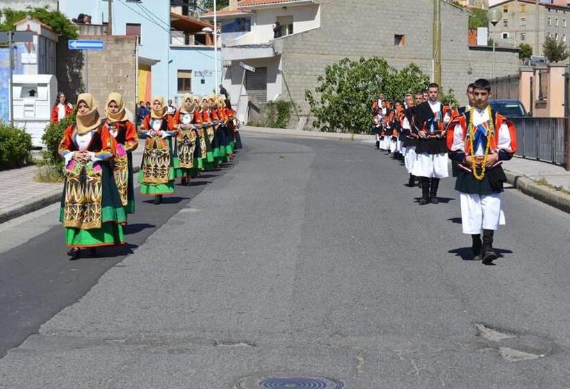 Общежитие Locanda B&b Dandana