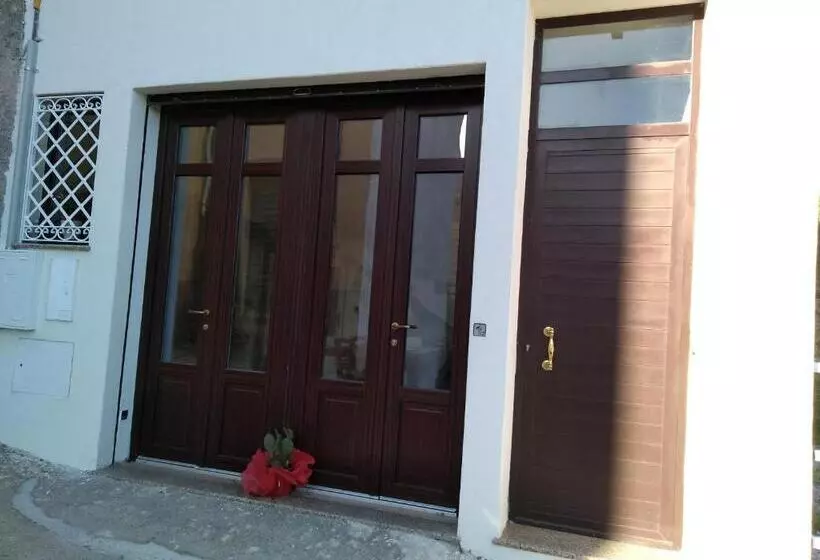 ユースホステル Locanda B&b Dandana