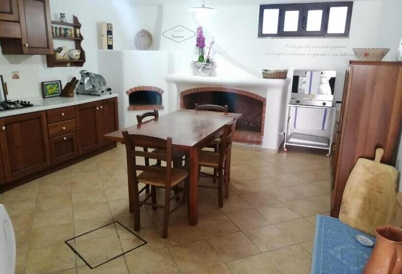 Общежитие Locanda B&b Dandana