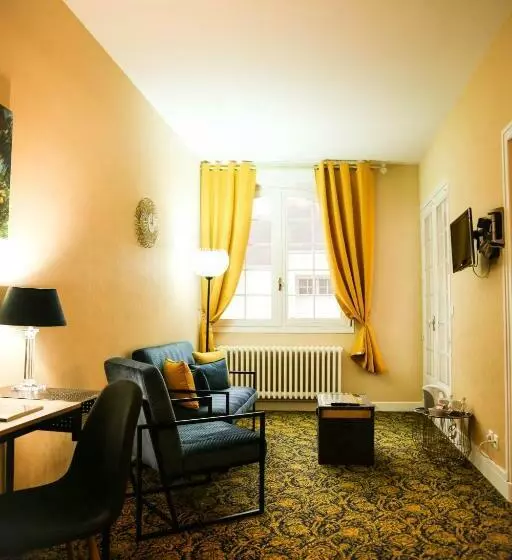 Aamiaismajoitus (B&B) Aux Portes Du Château