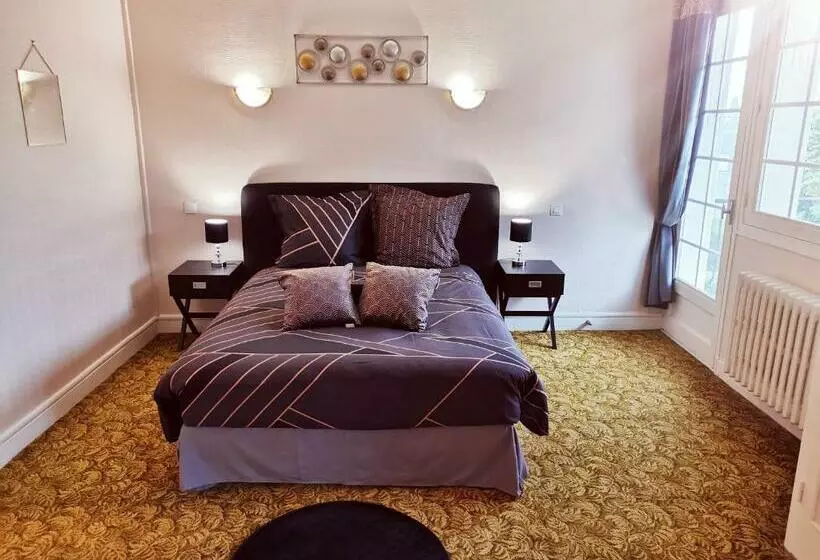 Aamiaismajoitus (B&B) Aux Portes Du Château