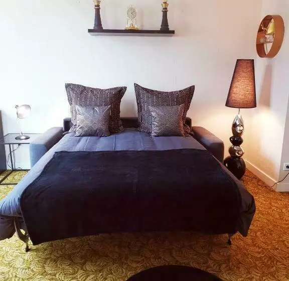 Aamiaismajoitus (B&B) Aux Portes Du Château