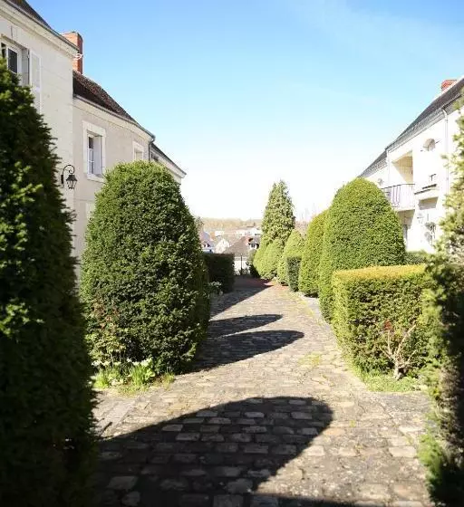 Aamiaismajoitus (B&B) Aux Portes Du Château