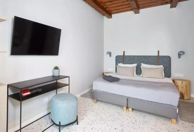 تختخواب و صبحانه Veranda