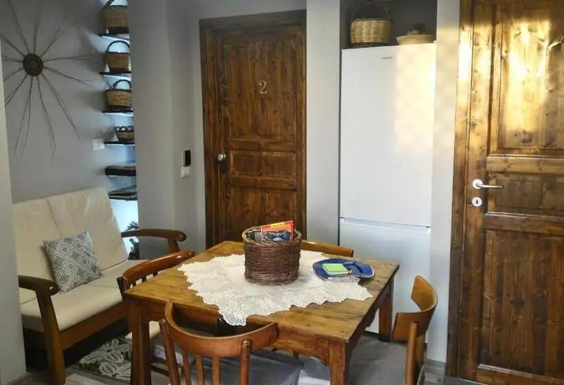 Corona Bed & Breakfast