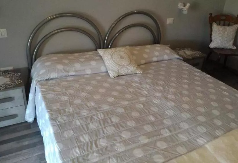 Corona Bed & Breakfast