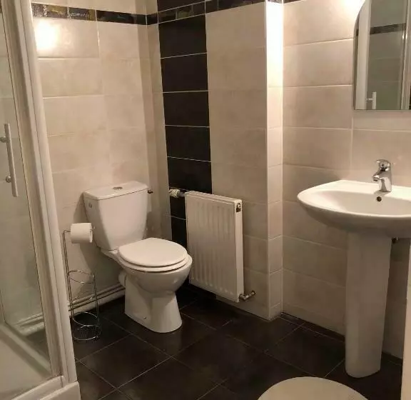 Majatalo Chez Suzanne