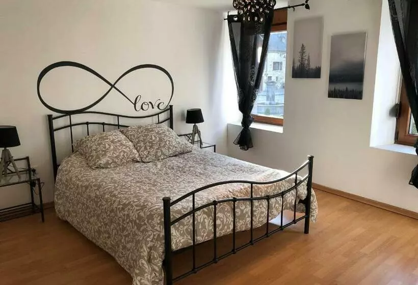 Majatalo Chez Suzanne