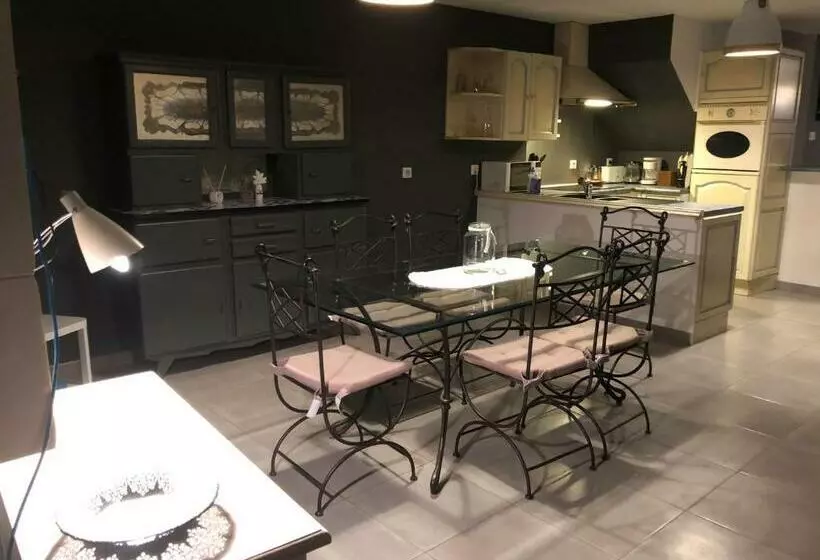 Majatalo Chez Suzanne