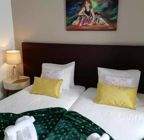 ペンション Victória Guest House