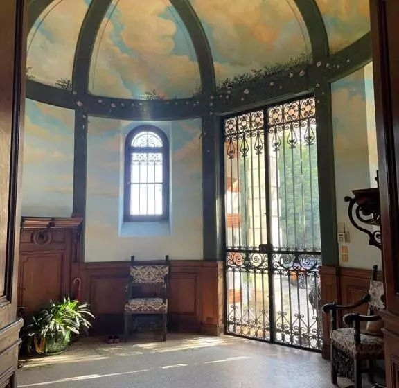 ベッドアンドブレックファースト Château De Praslins