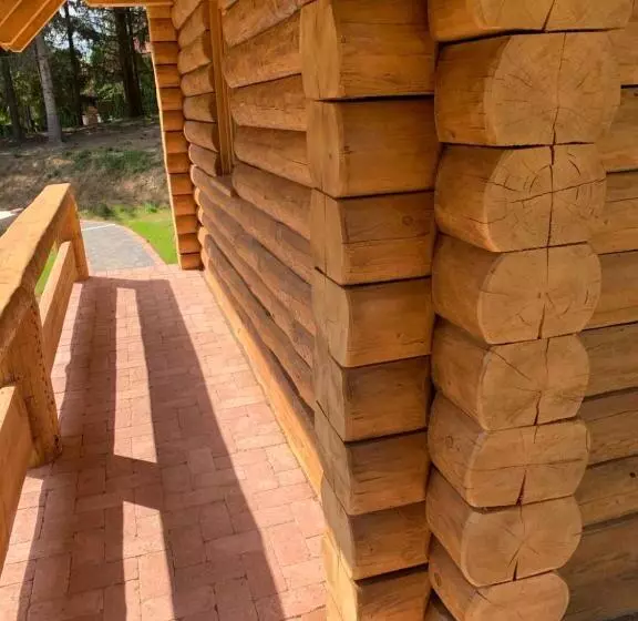 Aamiaismajoitus (B&B) Gyurka Kisrönkház