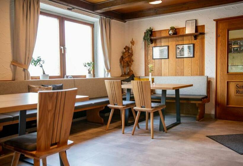 호텔 Linde Restaurant Monika Bosch Und Martin Bosch Gbr