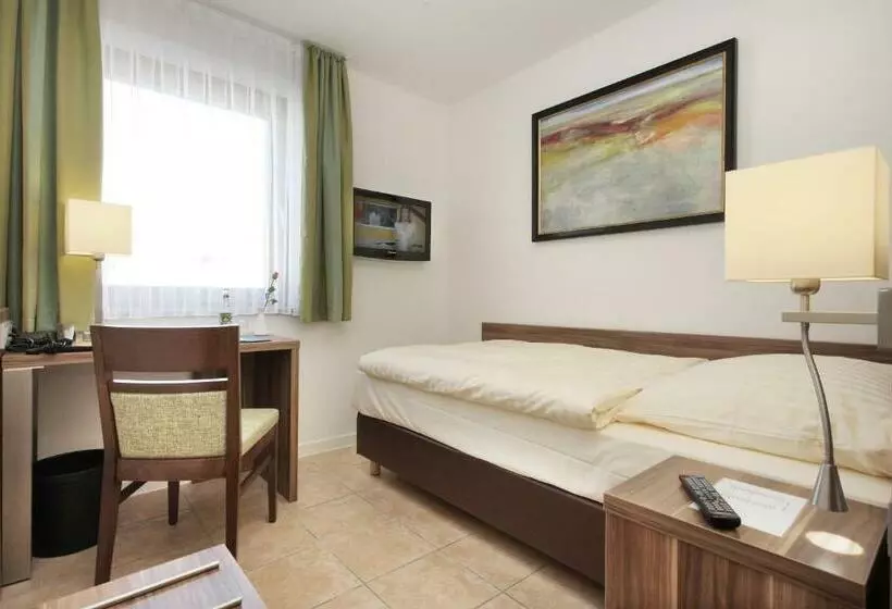 Hotelli Linde Restaurant Monika Bosch Und Martin Bosch Gbr