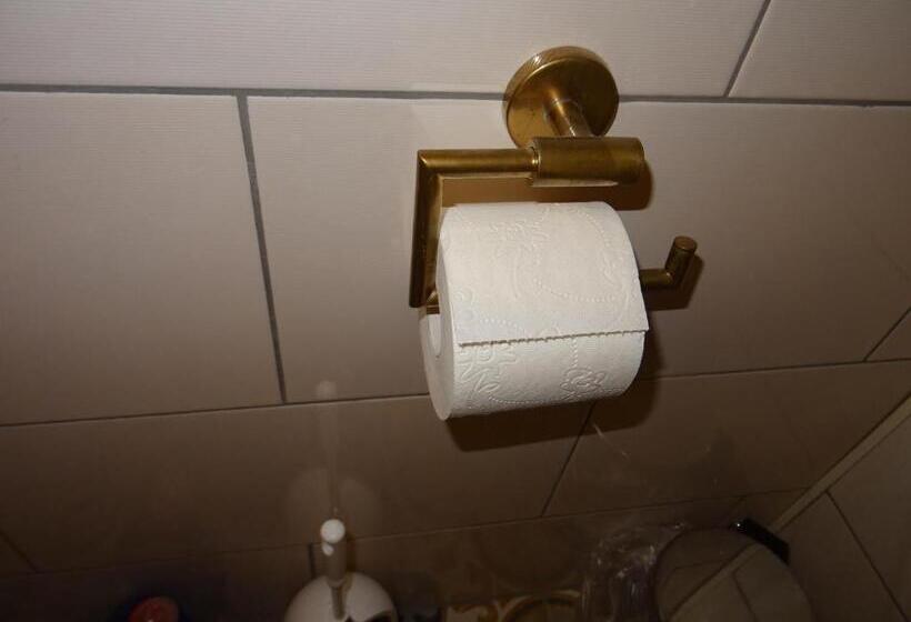 膳宿费 Art Ddr Eig Bad Dir Im Zim, 3 Og, Treppensteigen Kein Fruehhstück Keine Kueche Nur Uebernachtung Par