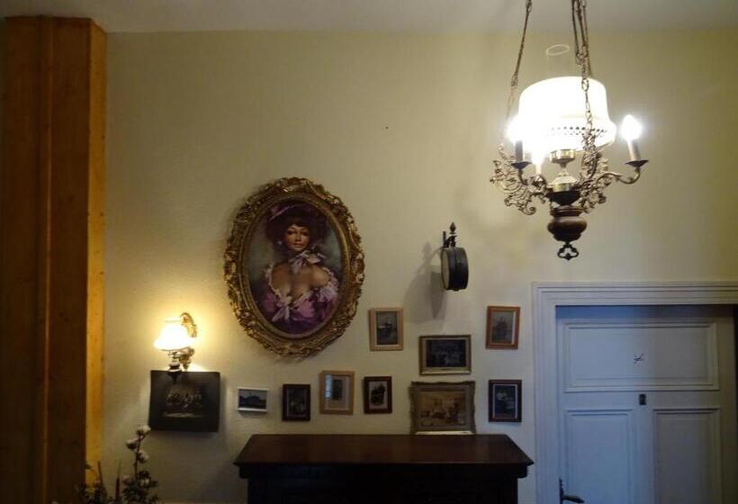 膳宿费 Art Ddr Eig Bad Dir Im Zim, 3 Og, Treppensteigen Kein Fruehhstück Keine Kueche Nur Uebernachtung Par