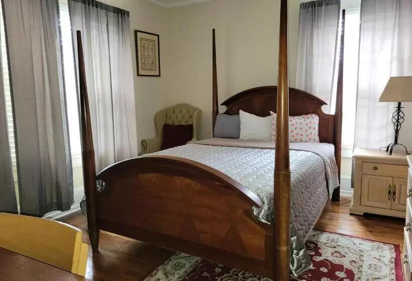 Majatalo Brick House Retreat