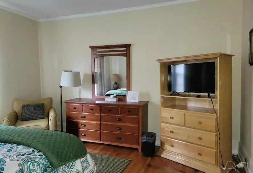 Majatalo Brick House Retreat