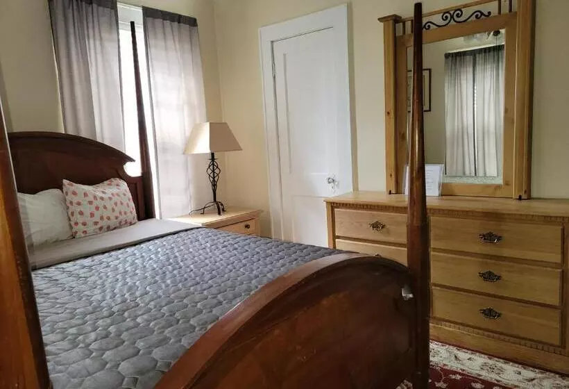 Majatalo Brick House Retreat