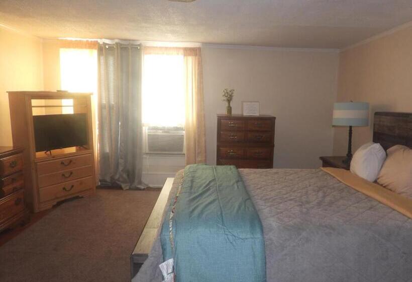 بنسيون Brick House Retreat