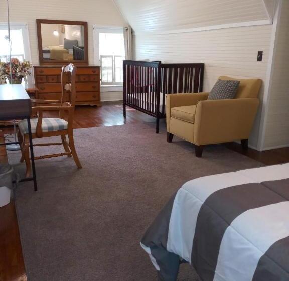 بنسيون Brick House Retreat